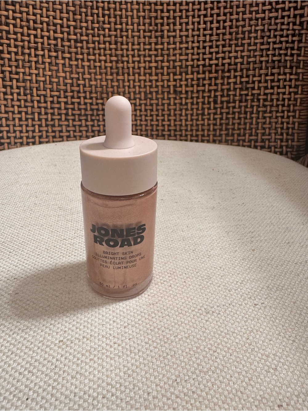 Jones Road Illuminating Drops in Soft Rose